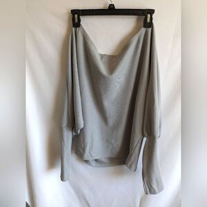 CBR Blouse NWT Size Medium Grey‎ off shoulder